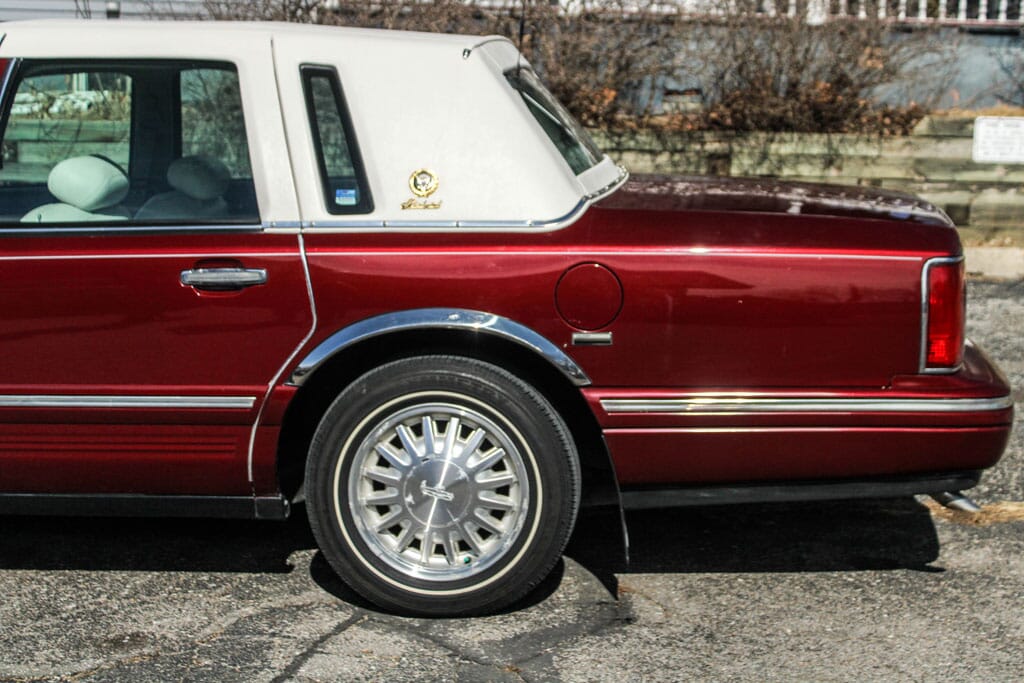 1997 Lincoln Town Car Touring Edition/ Jack Nicklaus Edition for sale
